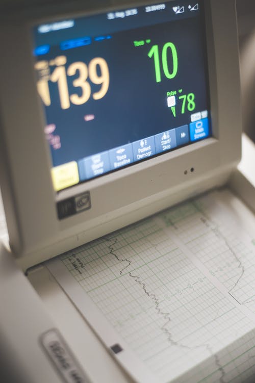 Shallow Focus of Electrocardiogram 