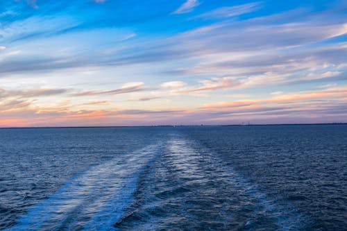 Gratis lagerfoto af blå himmel, hav, horisont