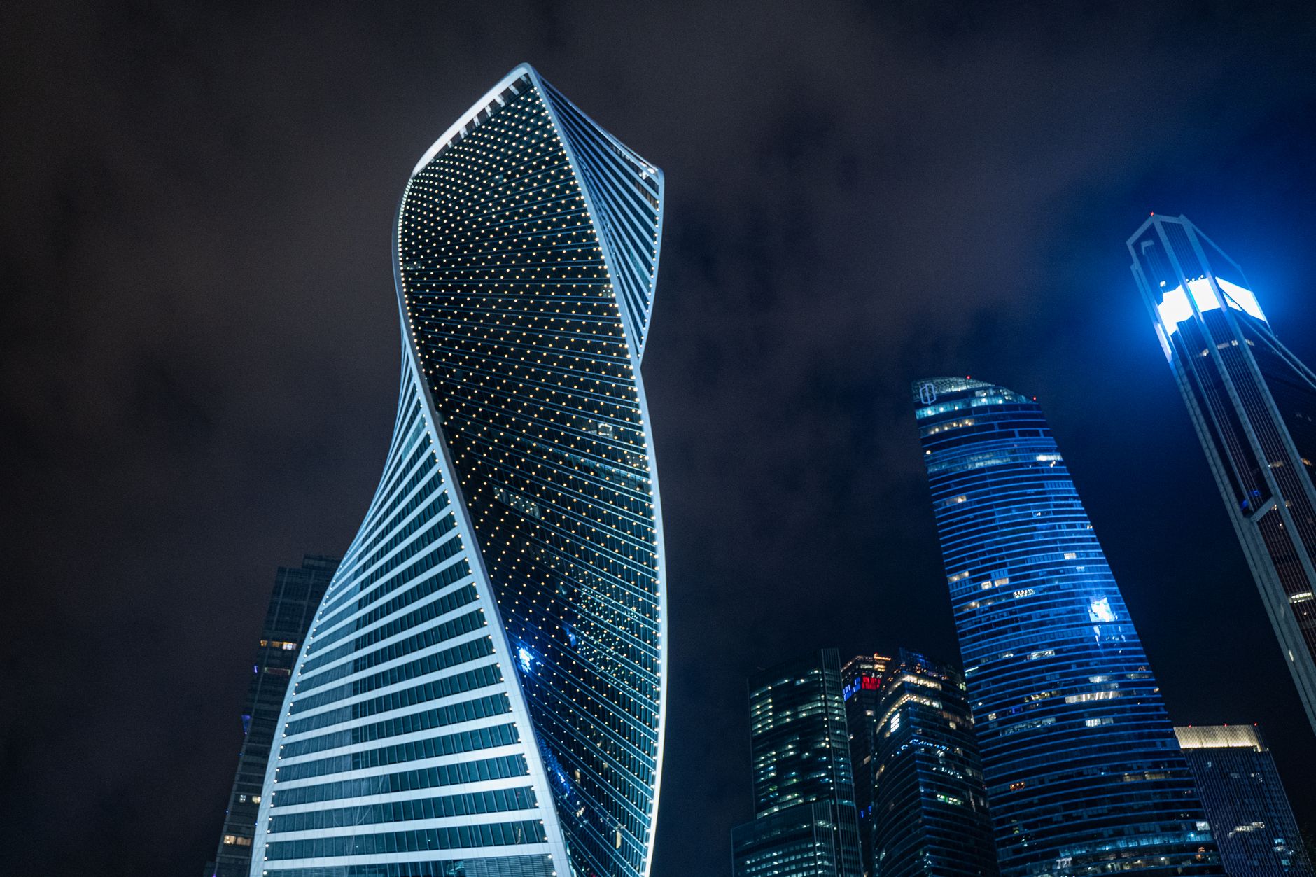 Hong Kong Capital Markets Lead Global Rankings Despite Mainland China Headwinds