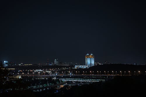 Foto d'estoc gratuïta de ciutat, ciutat de nit, edifici