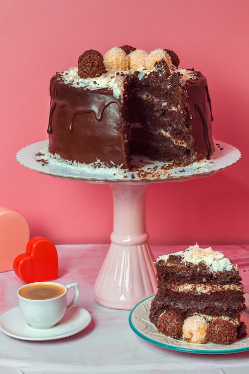 Free Close-Up Shot of a Chocolate Cake  Stock Photo