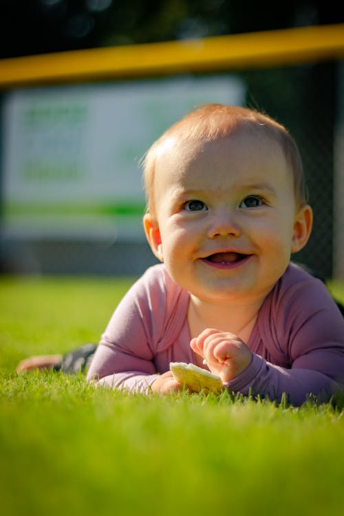 Fotos de stock gratuitas de acostado, adorable, bebé