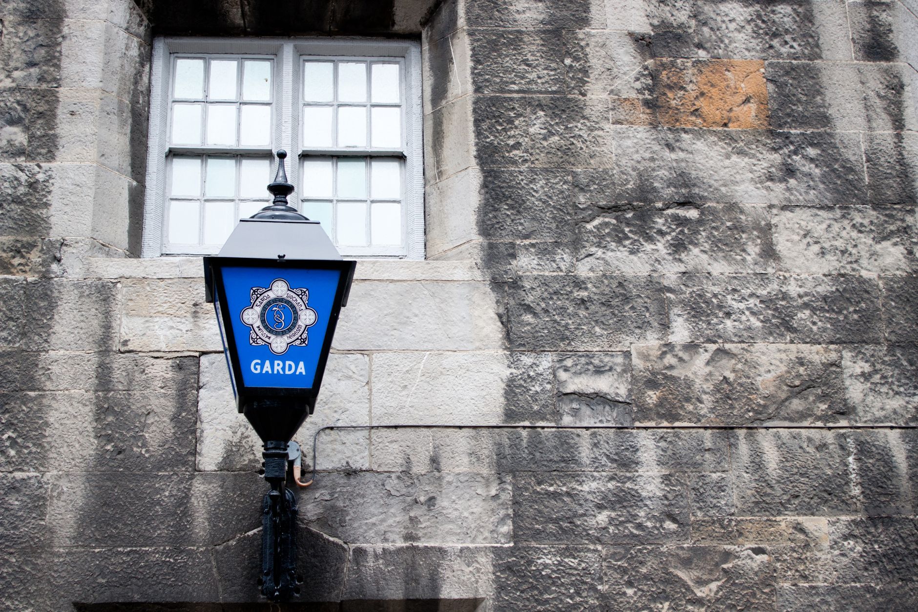Kuzey İrlanda'da polis olay yeri incelemesi
