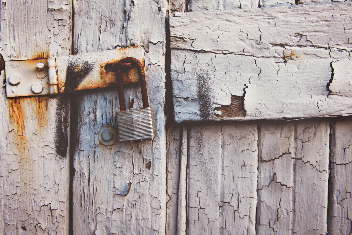 storage moves in Shefford — Loaded properly: blankets, straps and a plan in Shefford