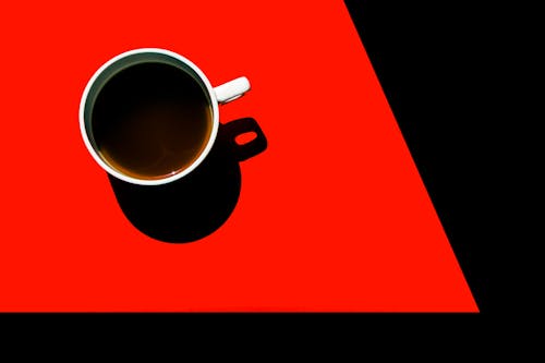 Foto profissional grátis de café, café preto, minimalismo