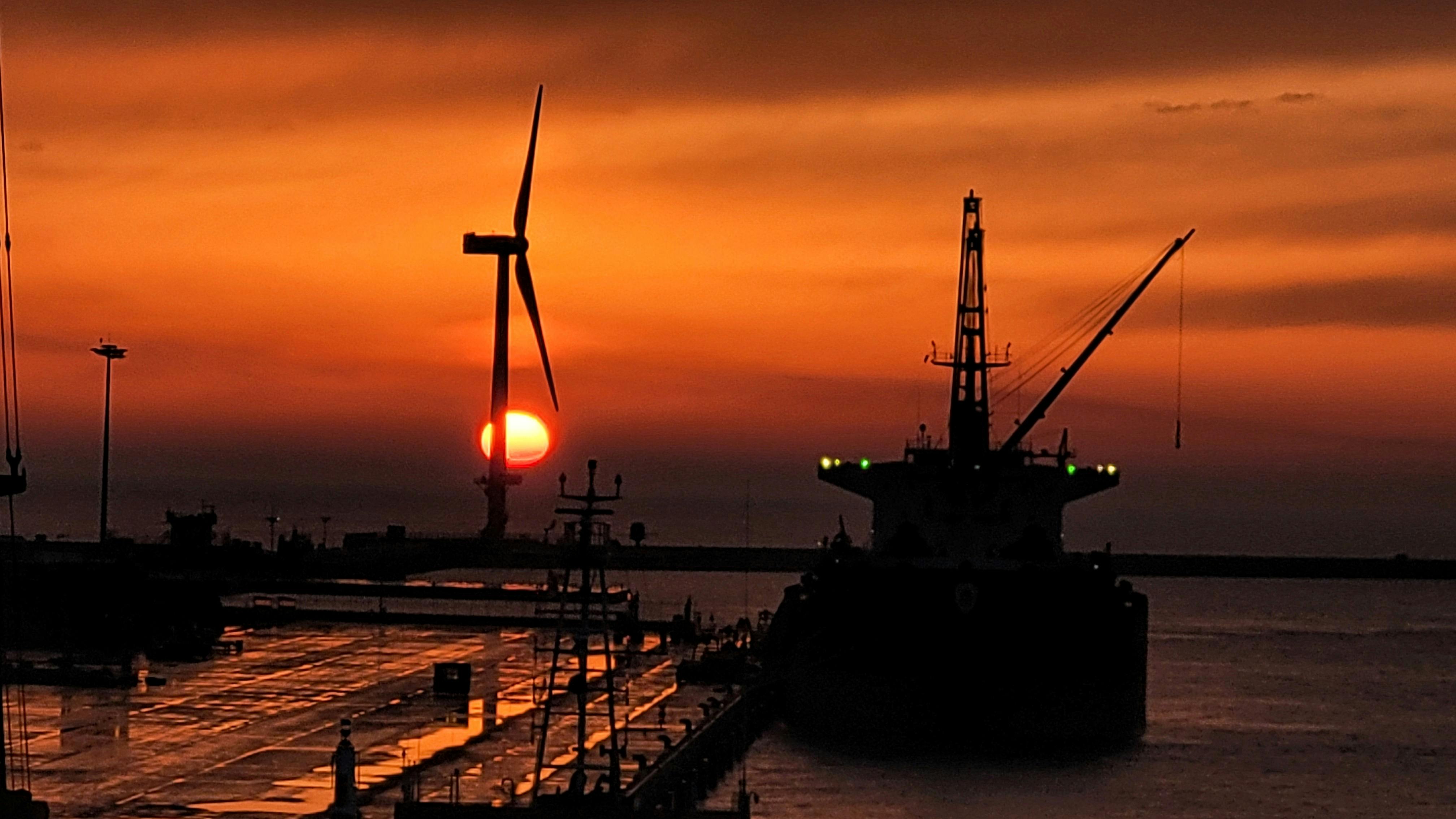 Beépített könyvespolc