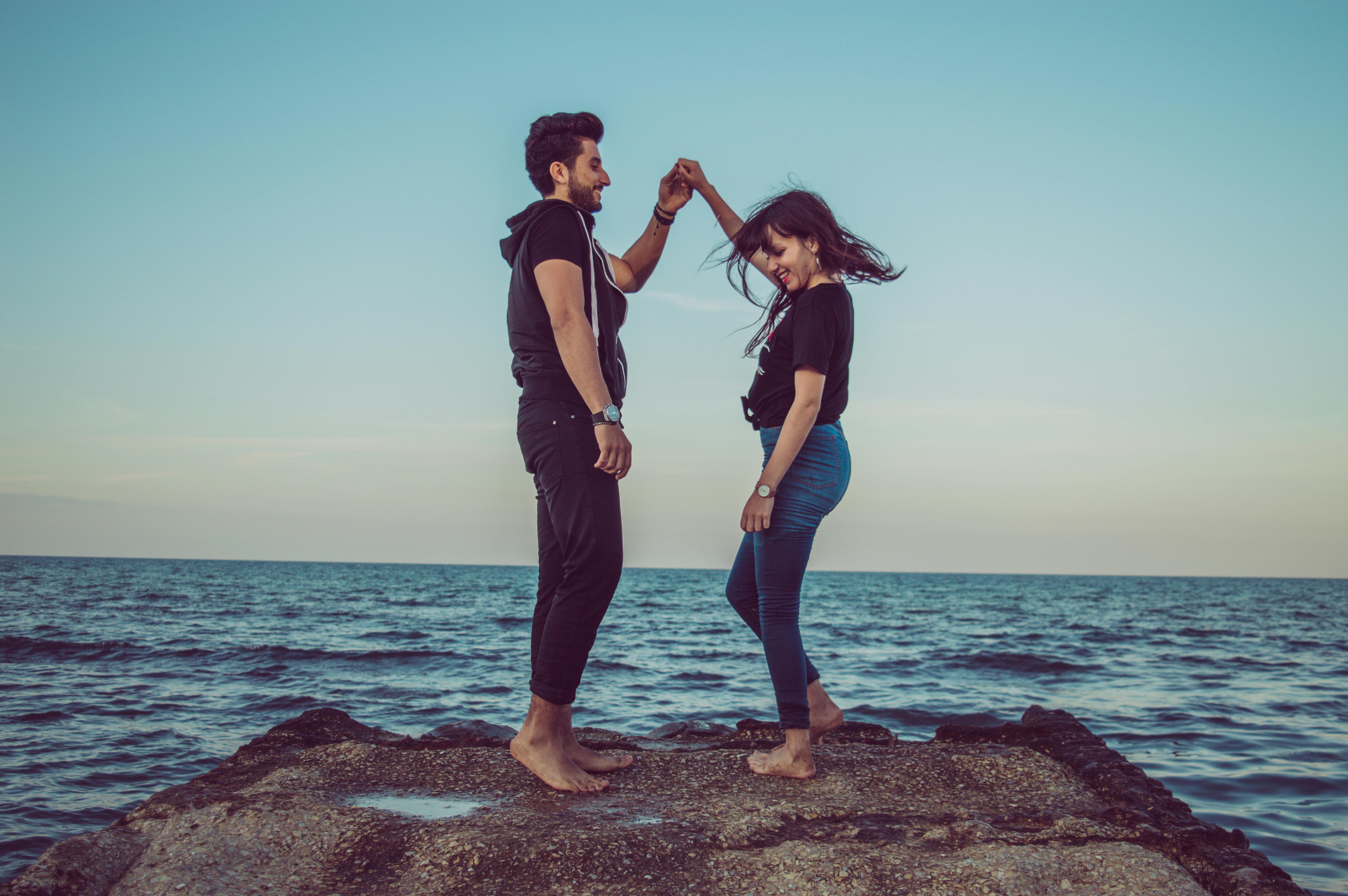 Relationships Actually Get Better For 5 Zodiac Signs This Week, From May 4 - 10 — Photo by Chermiti Mohamed on Pexels