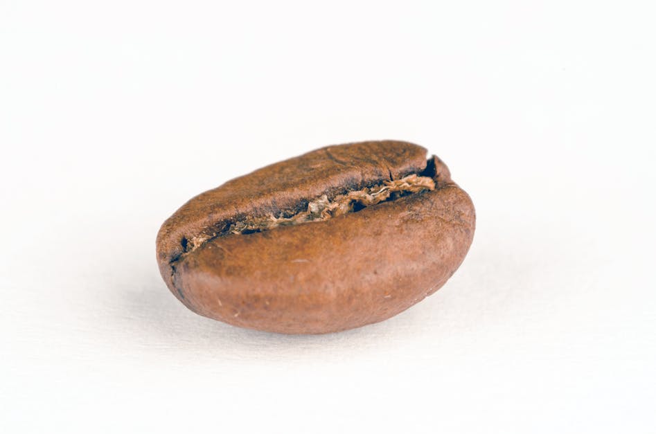 Does raw cacao have caffeine