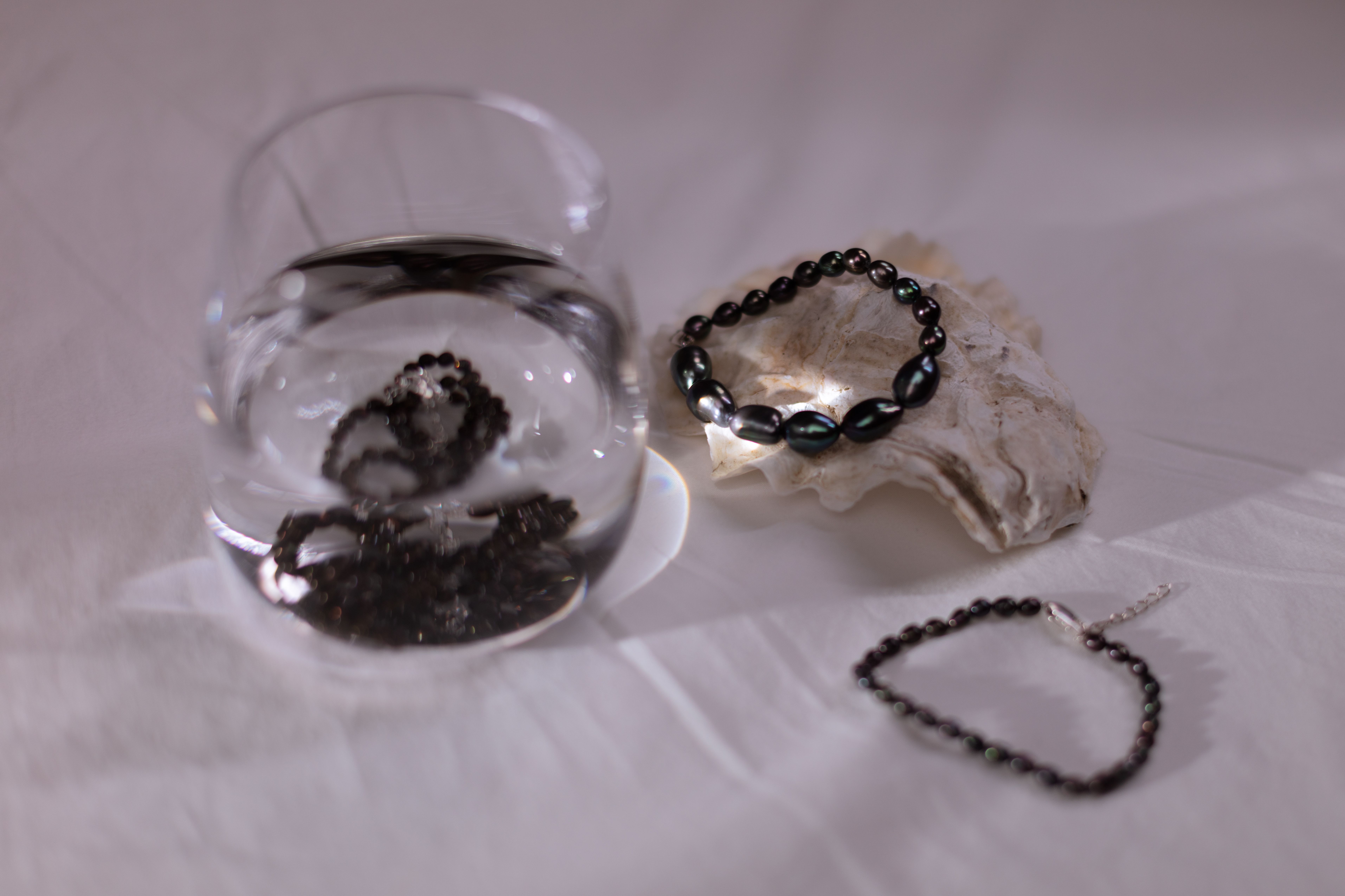 Ditch Your Dumb Bling: Why Smart Jewelry is 2026's Hottest Investment (And Which Pieces Are Worth Your Money!)
