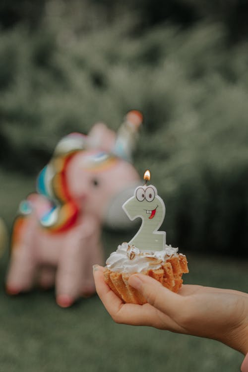 Gratis lagerfoto af cupcake, dessert, fødselsdag