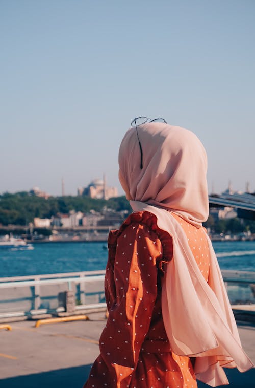 Photos gratuites de bonnet, hijab, tenue traditionnelle