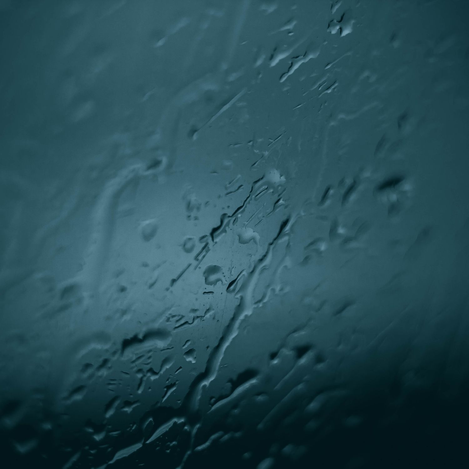 Water Droplets on the Glass Surface · Free Stock Photo