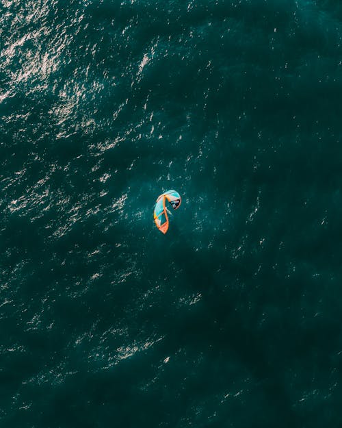 Δωρεάν στοκ φωτογραφιών με windsurfing, ακριβώς πάνω, ελευθερία Φωτογραφία από στοκ φωτογραφιών