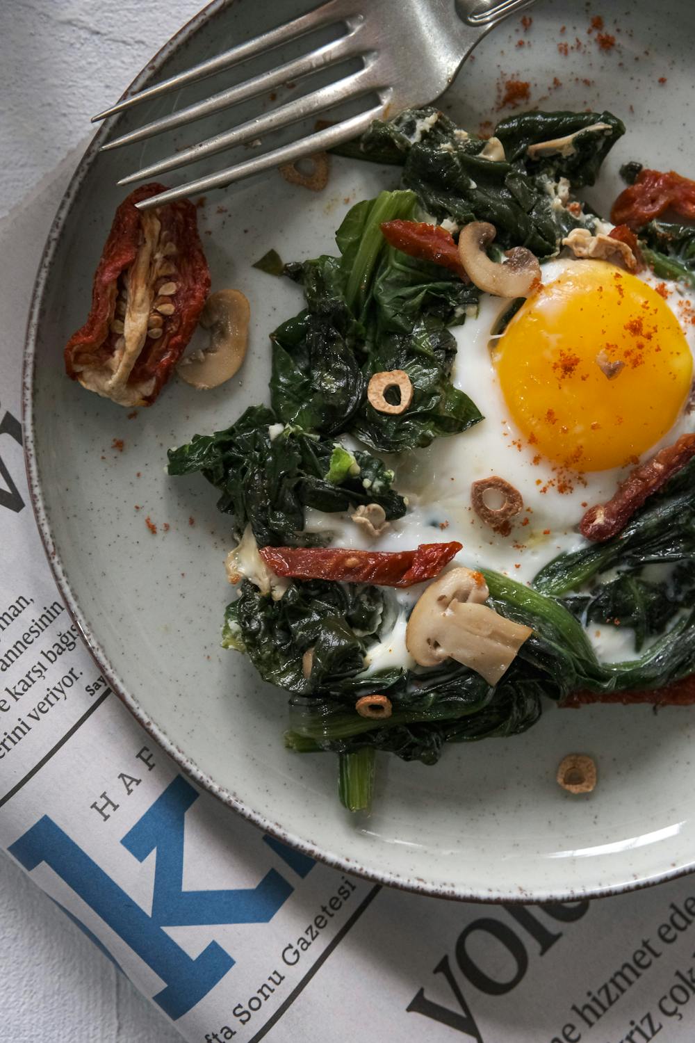 Egg and Spinach Stuffed Mushrooms