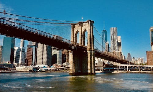 Fotobanka s bezplatnými fotkami na tému architektúra, Brooklyn Bridge, budovy