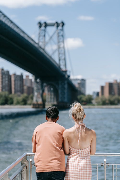 Foto profissional grátis de adulto, amor, ao ar livre