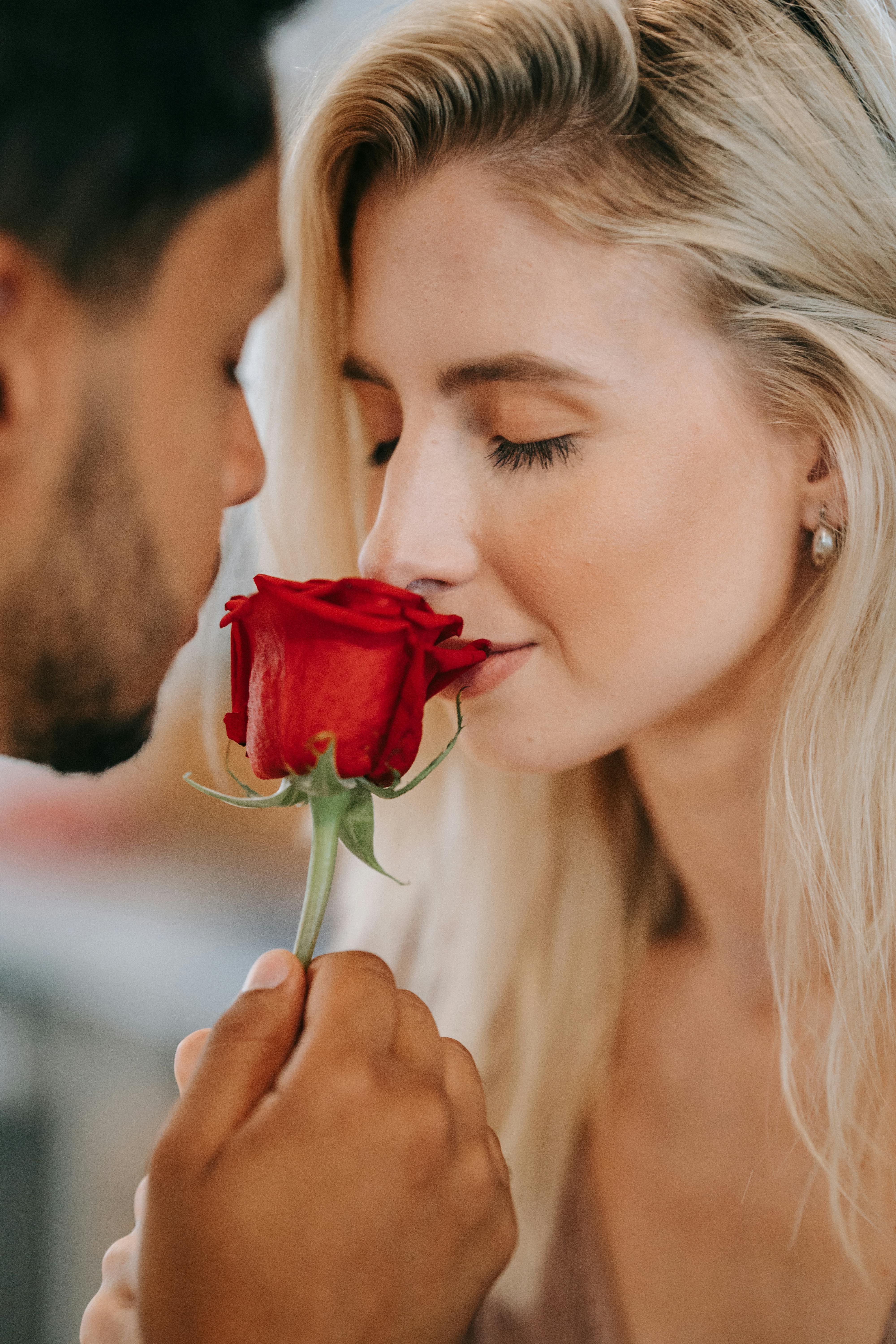 20 Little Ways to Stop and Smell the Roses