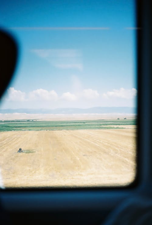 Δωρεάν στοκ φωτογραφιών με αγροτικού τομέα, γαλάζιος ουρανός, γυάλινο παράθυρο