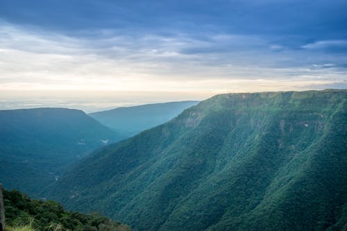 Picco Di Montagna Verde