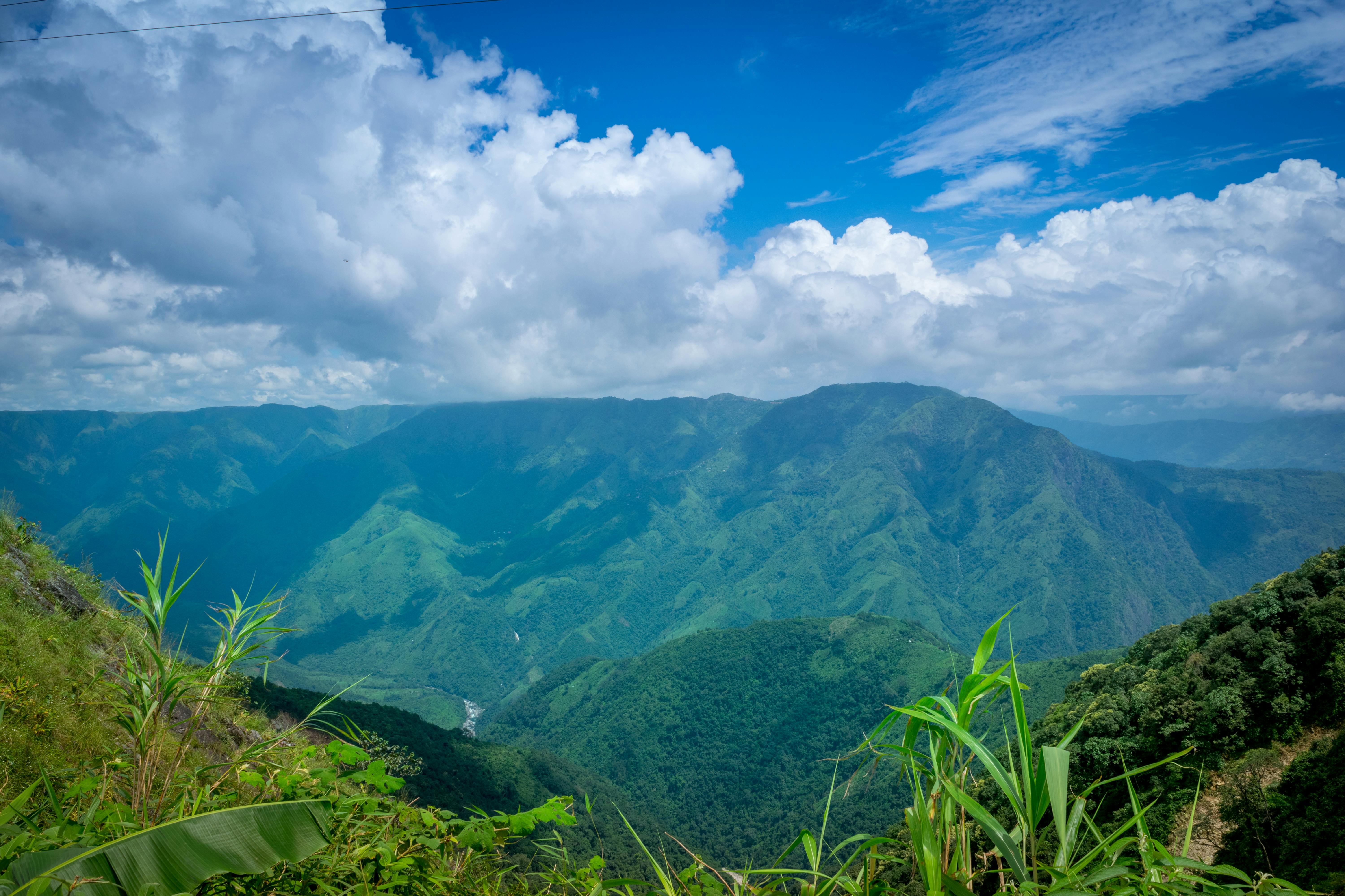 Green Grass Mountain · Free Stock Photo