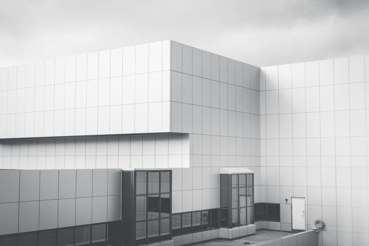 Fachada de edificio minimalista