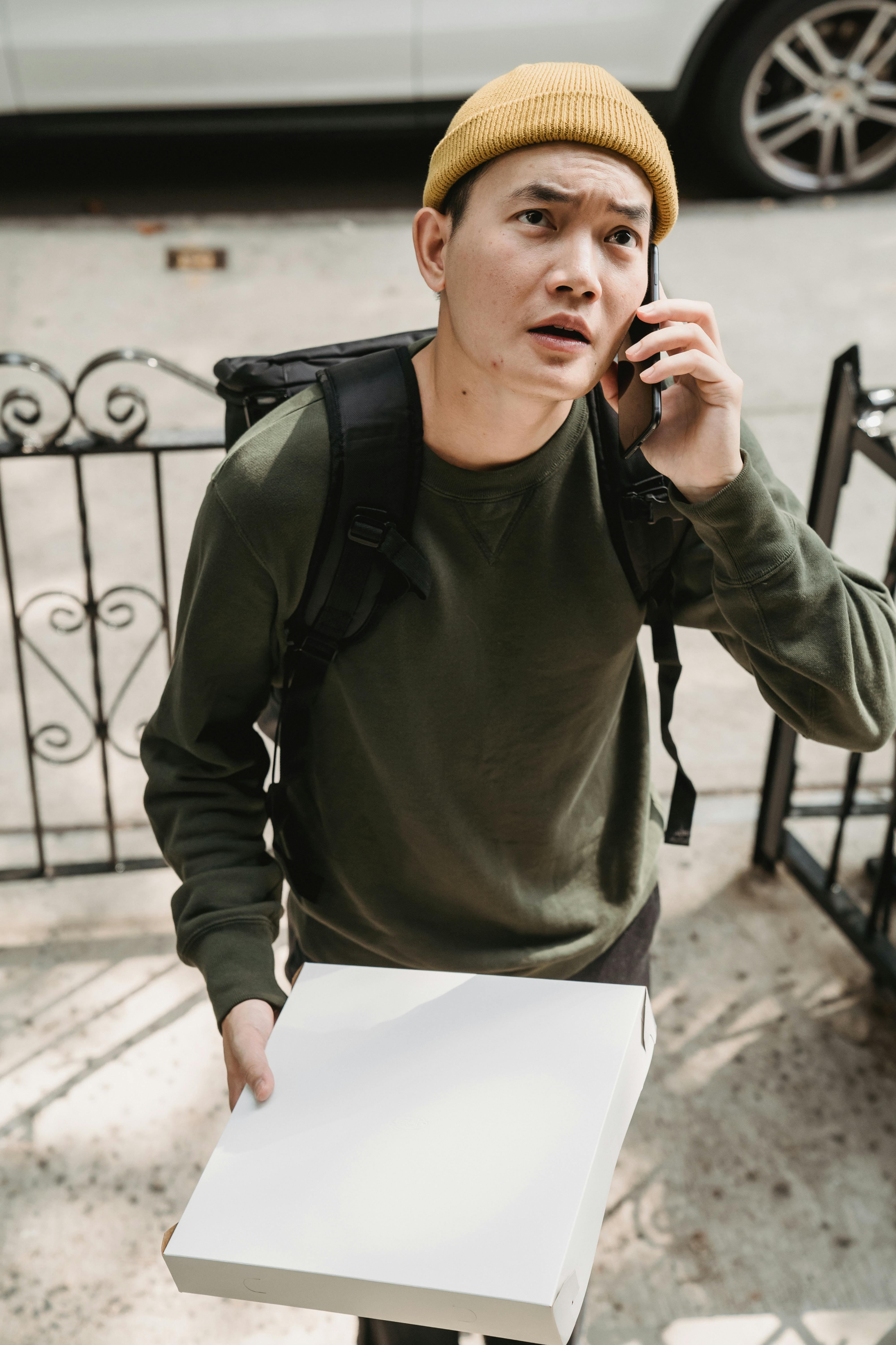 고객센터 문의 과정을 설명하는 인포그래픽