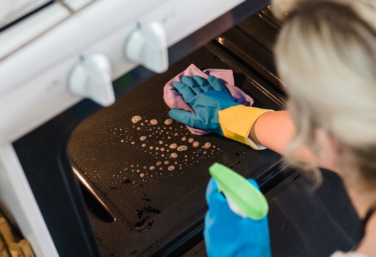 Inside oven cleaning