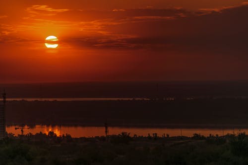 Fotobanka s bezplatnými fotkami na tému obloha, slnko, svitanie