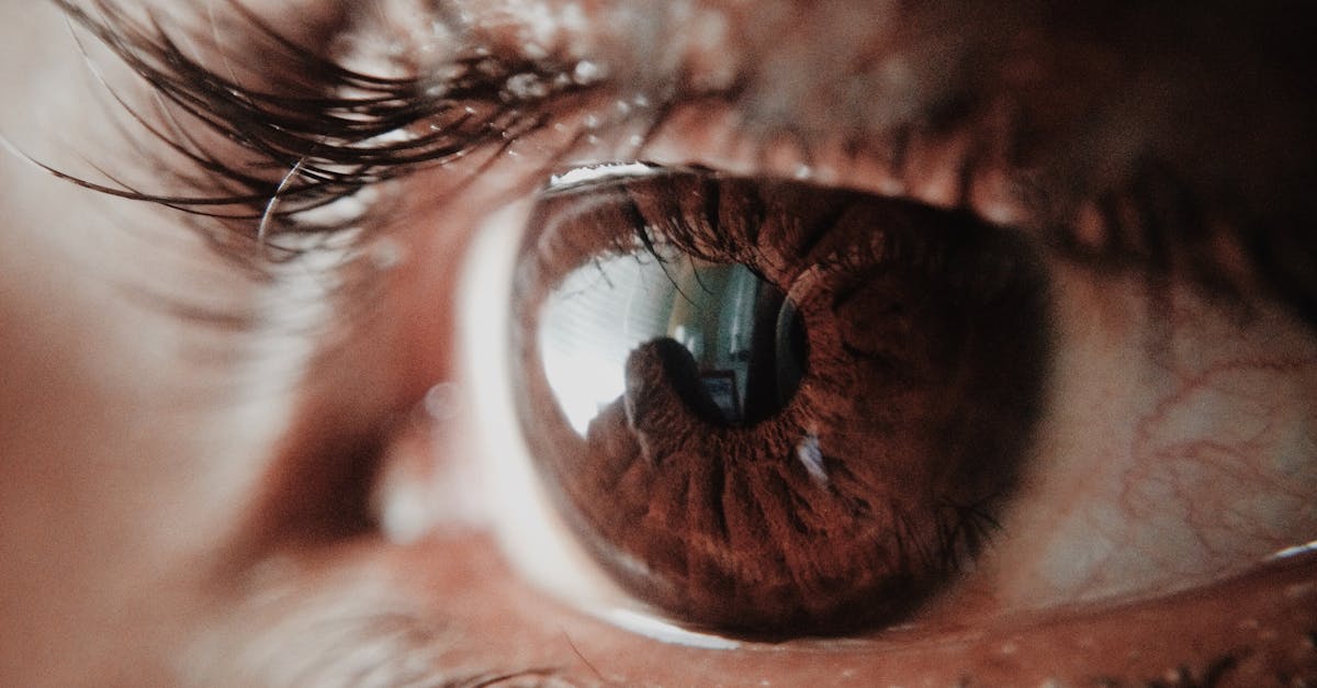 How far can the human eye see lightning