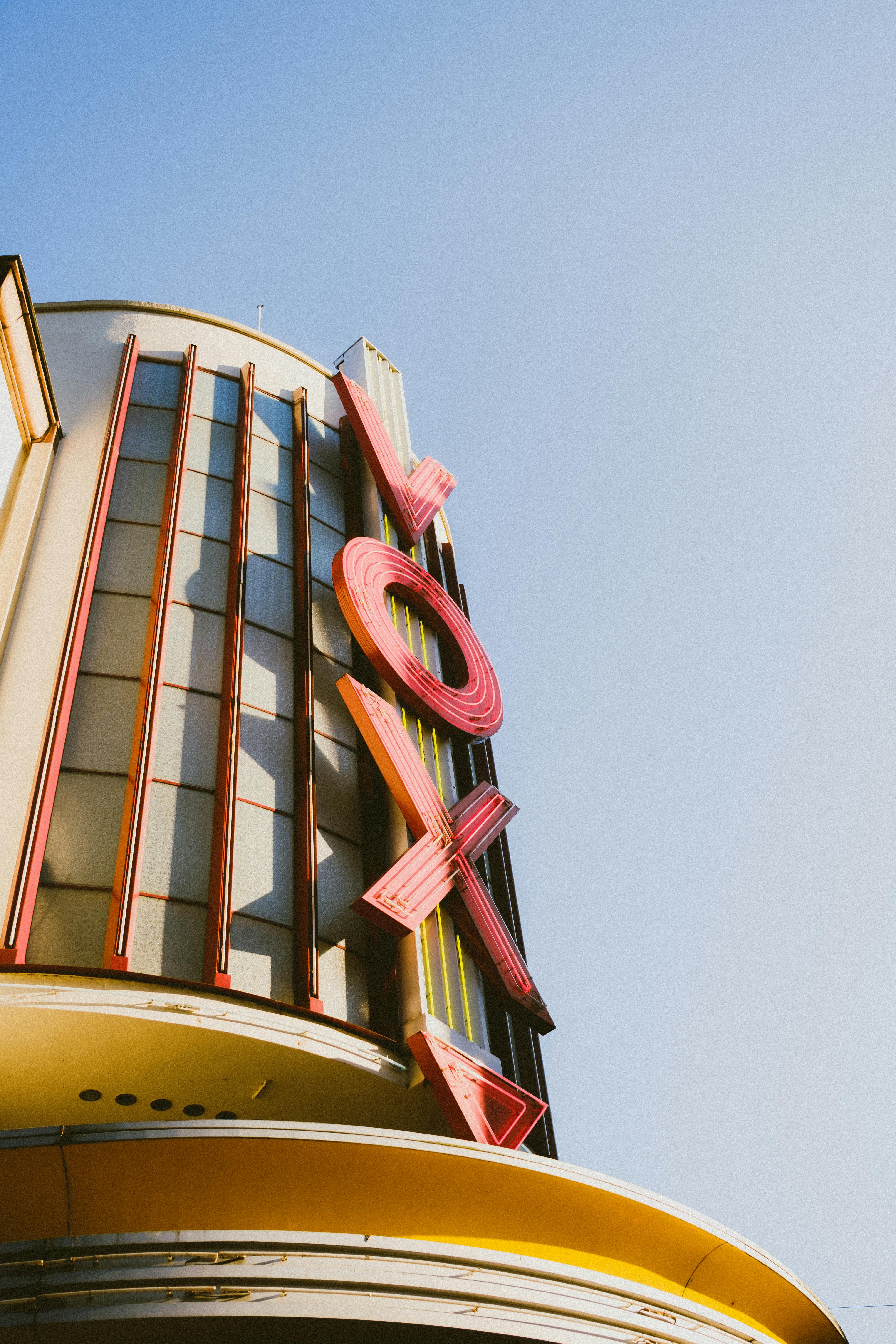 Ücretsiz 1950'ler, açık hava, art deco içeren Ücretsiz stok fotoğraf Stok Fotoğraflar