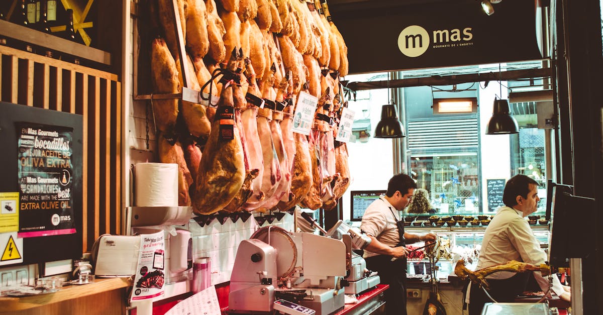 How much ham per person boneless