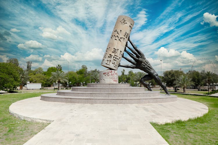 Save Iraqi Culture Monument In Baghdad, Iraq