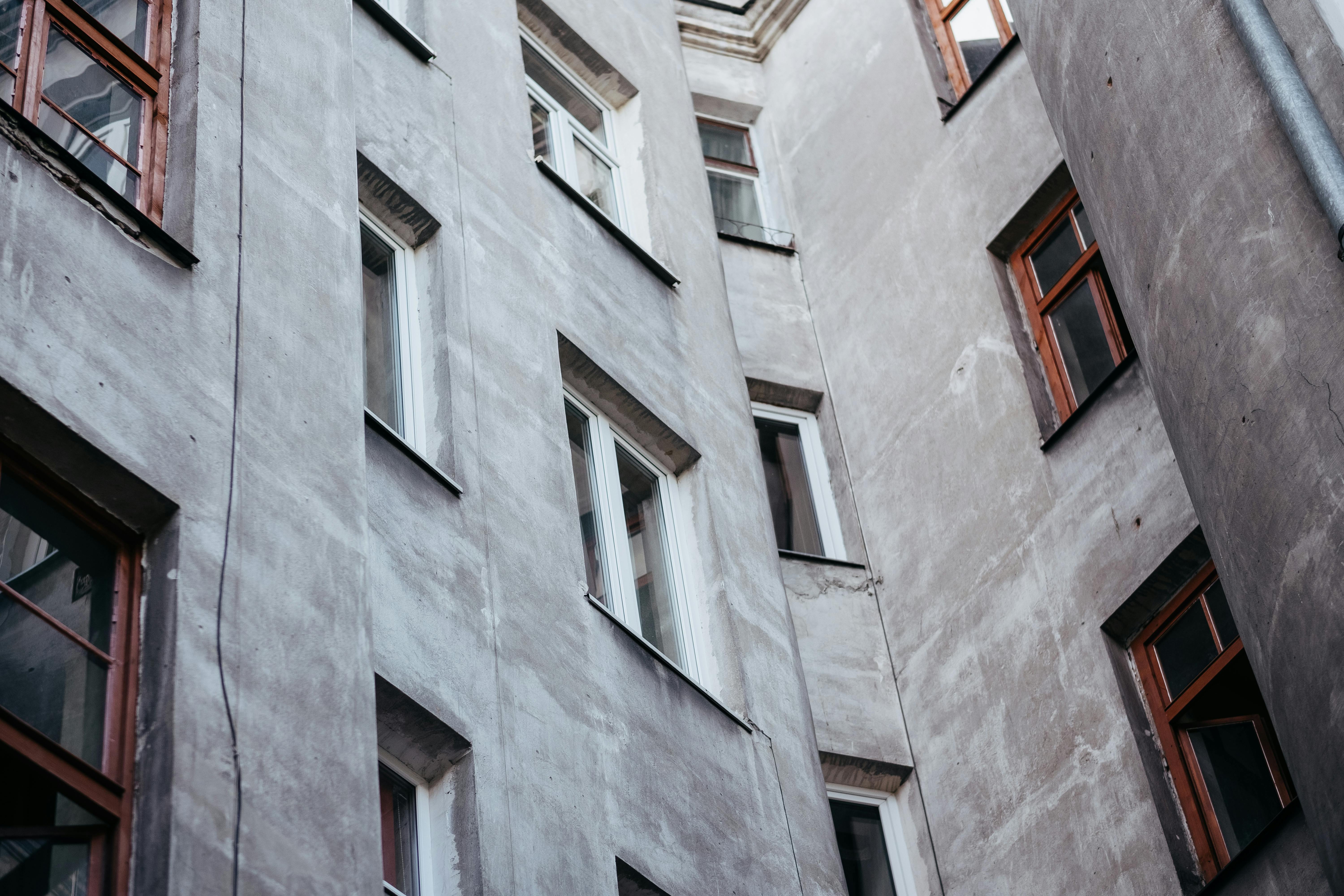 property management tenant screening — Photo by freestocks.org on Pexels