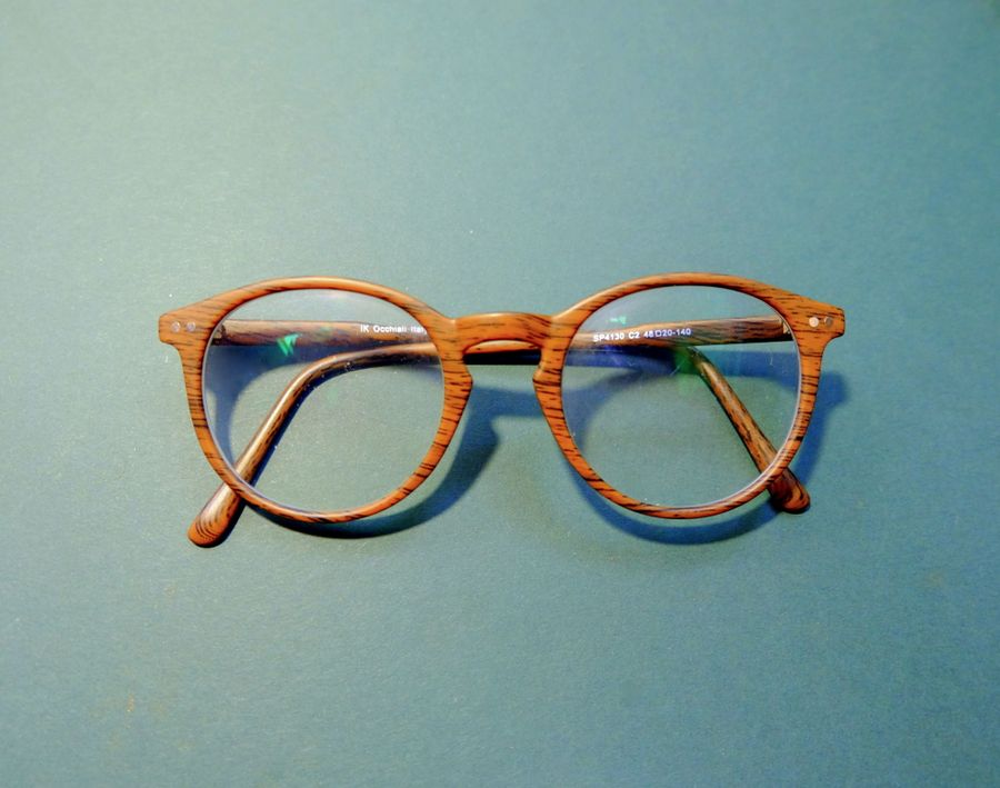 Tortoiseshell round eyeglasses