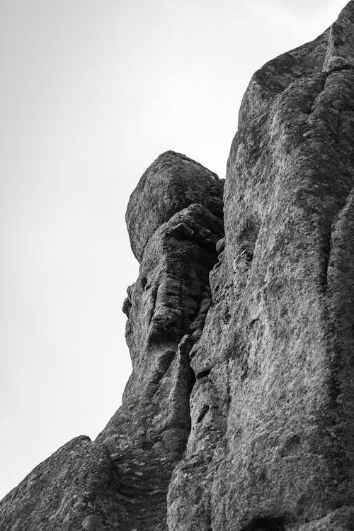 Fotos de stock gratuitas de blanco y negro, escala de grises, formación de roca