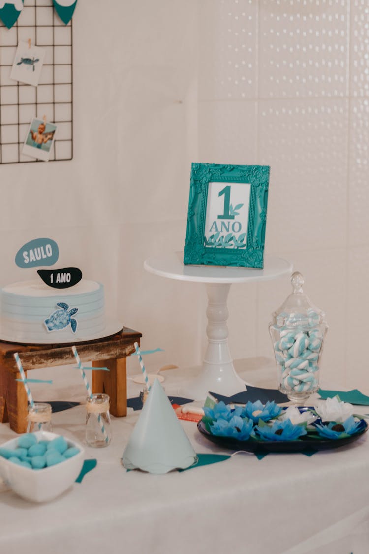 Blue Themed Table Setting