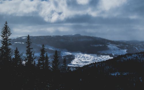 Gratis arkivbilde med dagslys, farger, fjell