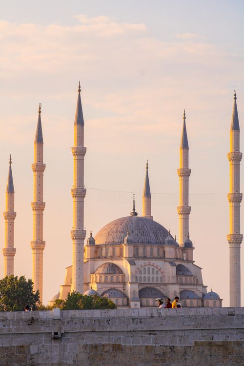 Free A captivating view of the Selimiye Mosque during sunrise in Edirne, showcasing its architectural magnificence. Stock Photo