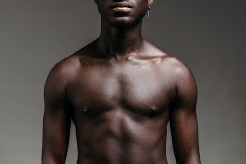 Kostenloses Stock Foto zu afroamerikanischer mann, brust, haut