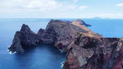 ハイアングルショット, 岩, 岩が多い海岸線の無料の写真素材