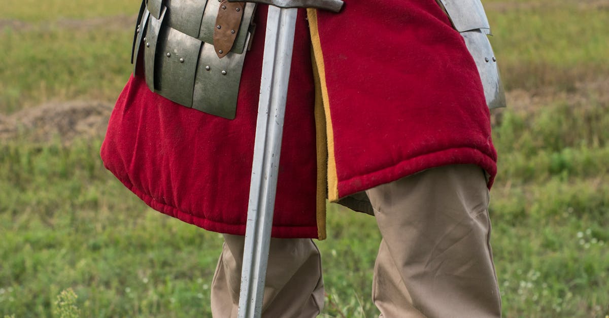 How to make armor stand hold sword java