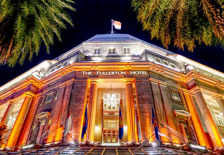 The Fullerton Hotel