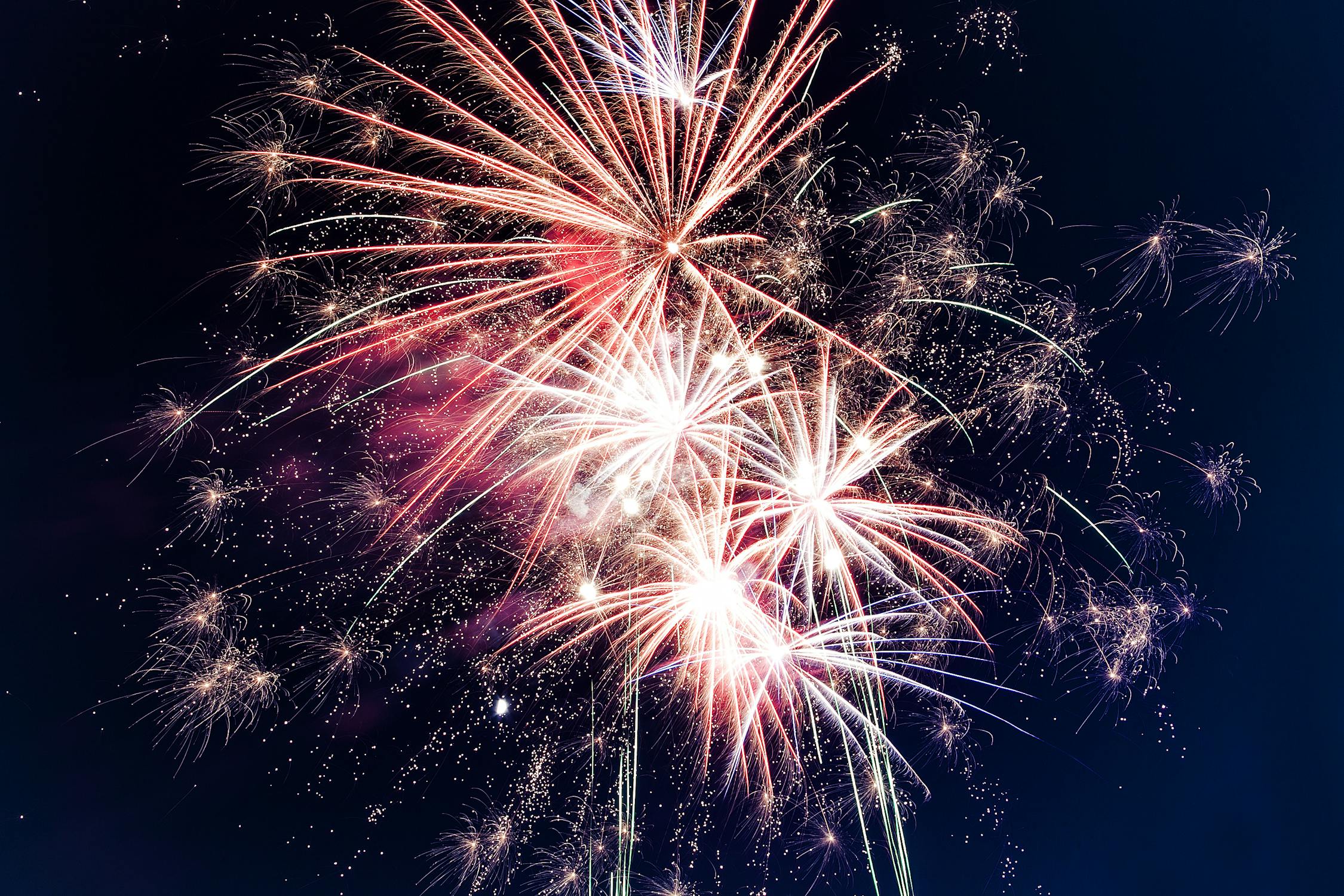 Fireworks at Forest Hall School – Stansted Mountfitchet Parish Council