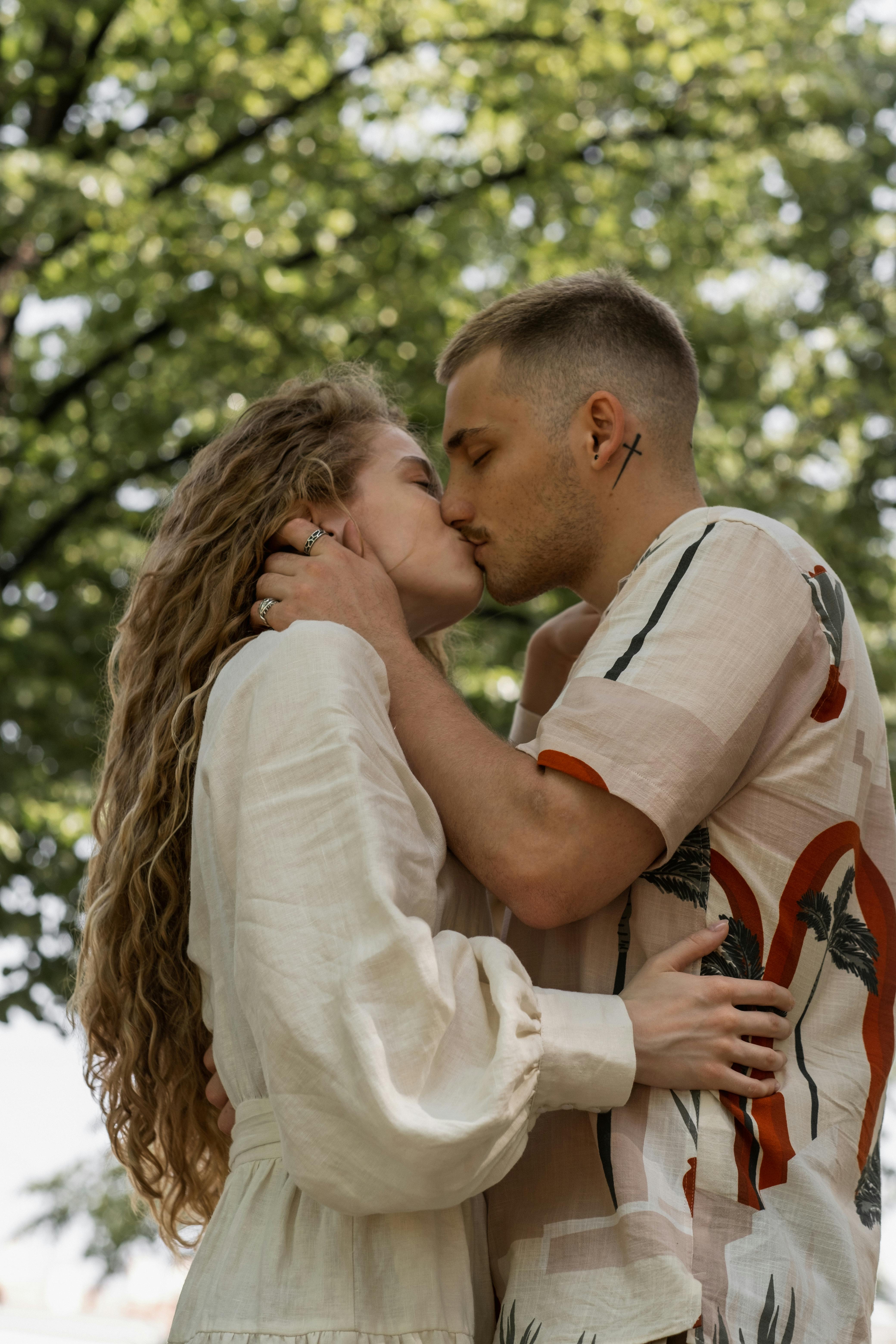 What keeps a relationship alive?