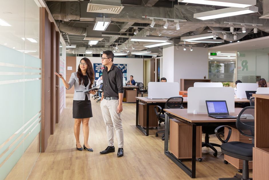 Hộ Kinh Doanh Không Đóng Bảo Hiểm Xã Hội Bắt Buộc Có Bị Phạt Không? 1 vietnamese accounting office professional