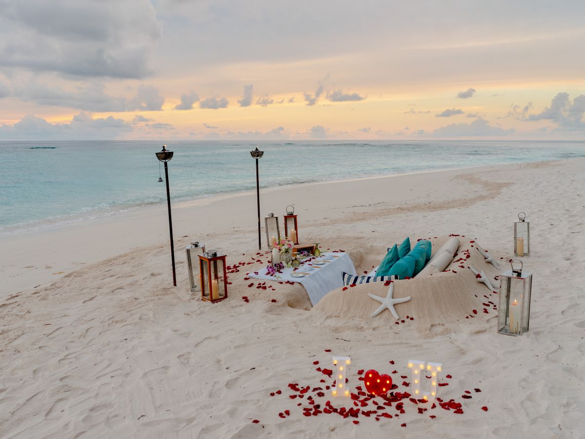 Candlelight Beach Dinner activity