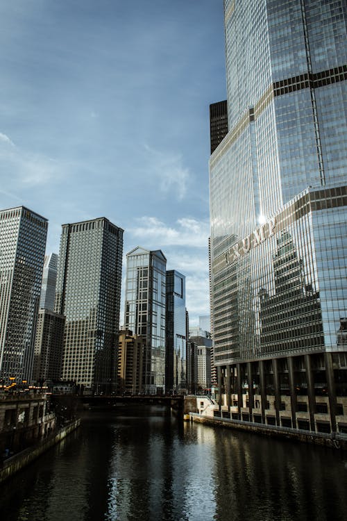 Ilmainen kuvapankkikuva tunnisteilla arkkitehtuuri, chicago, chicago-joki