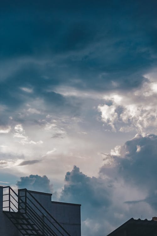 Foto profissional grátis de céu com cores intensas, clima, nuvens