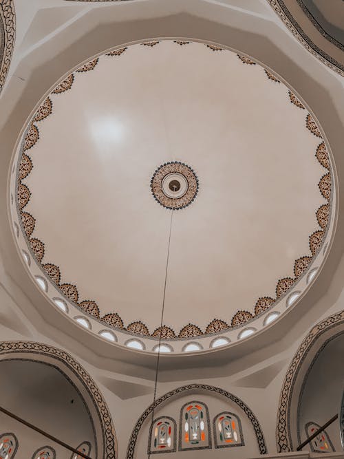 Бесплатное стоковое фото с вертикальный выстрел, дизайн интерьера, купол