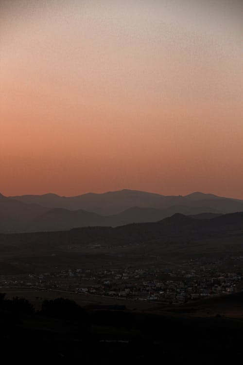 Free Scenic View of Mountains During Sunset Stock Photo